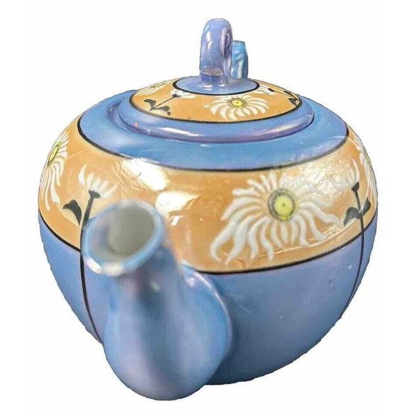 Vintage Lusterware Iridescent Hand Painted Floral Teapot with Lid made in Japan - Picture 4 of 12